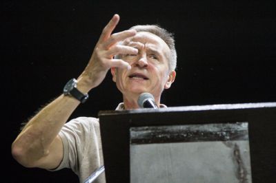 Sola dijo que el Gobierno invierte el orden de prioridades y dispar: Bajen los impuestos, que para eso vinieron