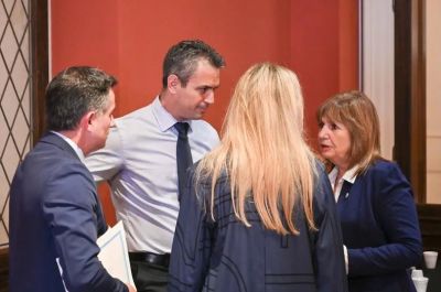 El tringulo de hierro legislativo de Javier Milei empieza a tener lmites