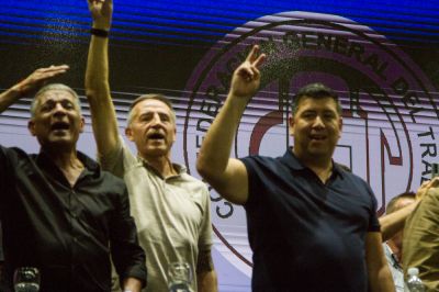 Sin contacto con el Gobierno desde que asumi, la nueva conduccin de la CGT recibe a los diputados de extraccin sindical para cerrar posturas contra la Reforma Laboral