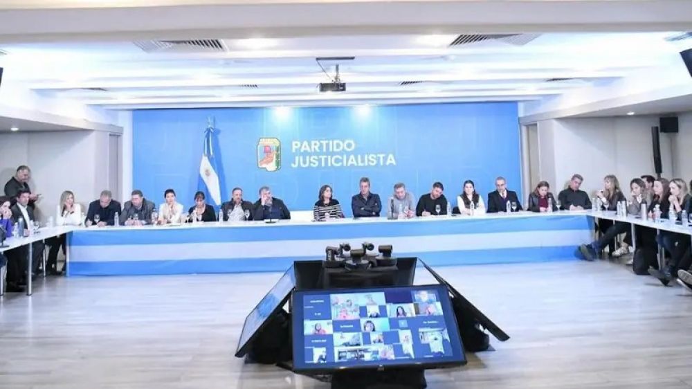 El Partido Justicialista busca reactivarse luego de la derrota y de las amenazas de fugas