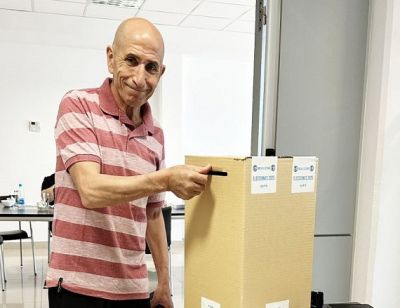 Llugdar renov su mandato con amplia participacin de la familia jerrquica