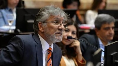 Peligra la unidad del PJ en el Senado: el bloque de Jalil falt a la cena y Ziliotto quiere sello propio