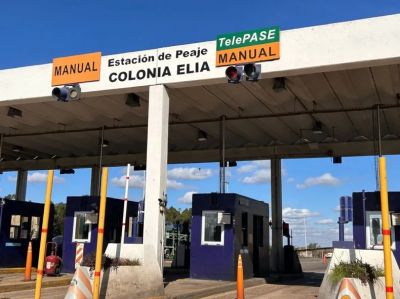 Javier Milei y Toto Caputo reeditan la privatizacin de rutas de Carlos Menem: peajes para todos