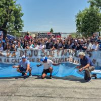 Luego de la intervencin de la CGT y tras casi 90 das de acampe, Cordero levant el telfono y convoc una audiencia por los despidos en Cermicas ILVA