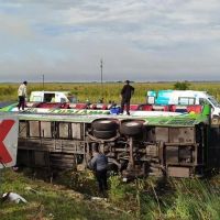 Volc un micro que iba a un congreso a Mar del Plata: dos muertos y ms de 40 heridos