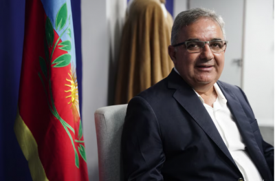 El gobernador Jalil tiene un pie afuera del bloque de Fuerza Patria y complica al peronismo en Diputados