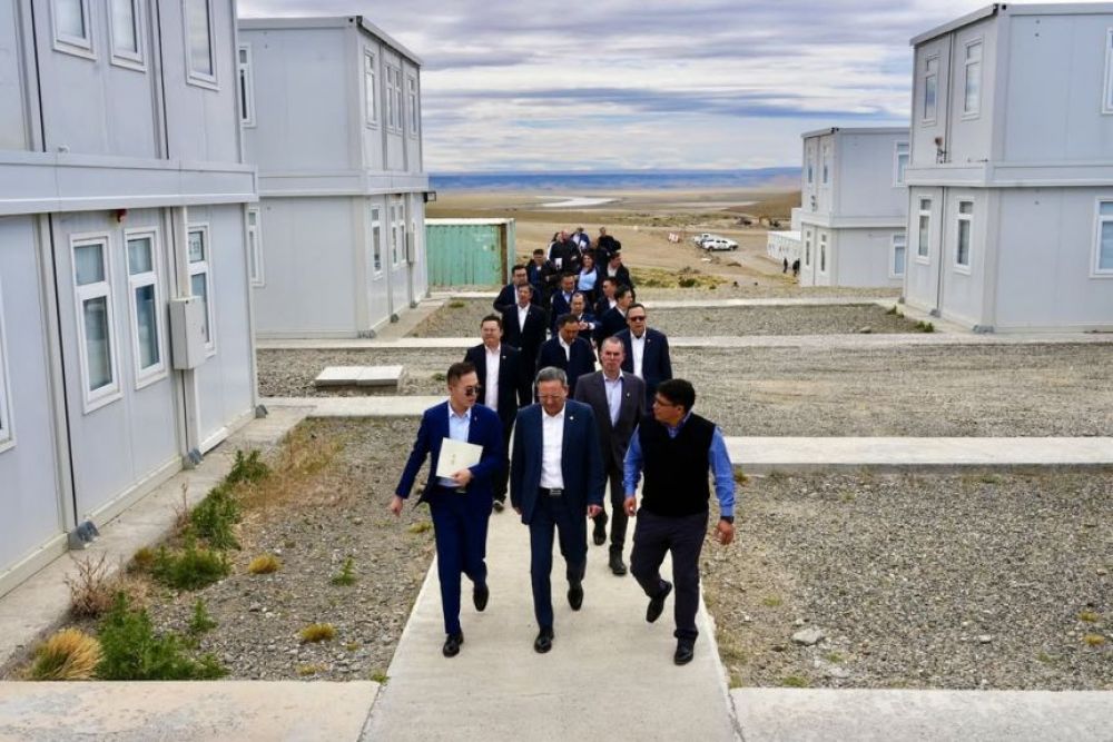 Vidal recibi apoyo chino por la represa Cepernic: ahora Nacin debe destrabar la obra