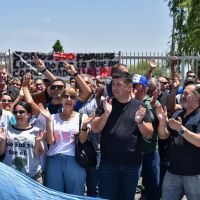 Luego del fracaso de la convocatoria de Cordero y tras 90 das de acampe, la CGT sent a los trabajadores y a los dueos de ILVA para buscar una salida