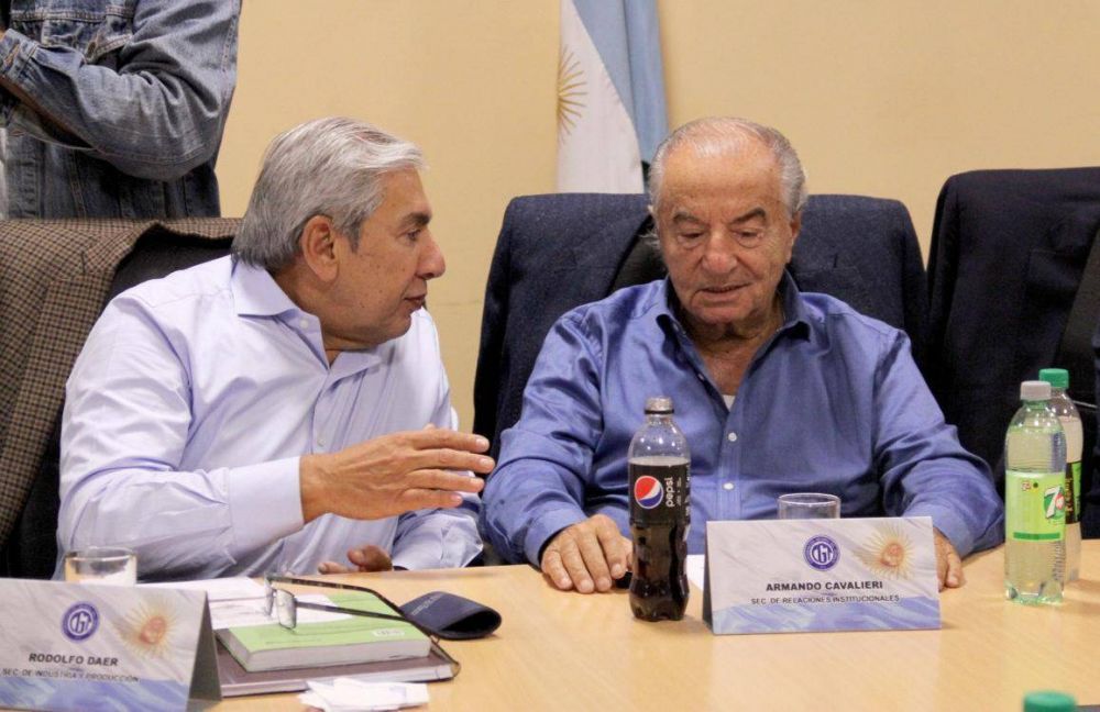 Cavalieri se pint la cara y asegur que ahora slo quedamos los sindicatos para defender a los trabajadores como sea