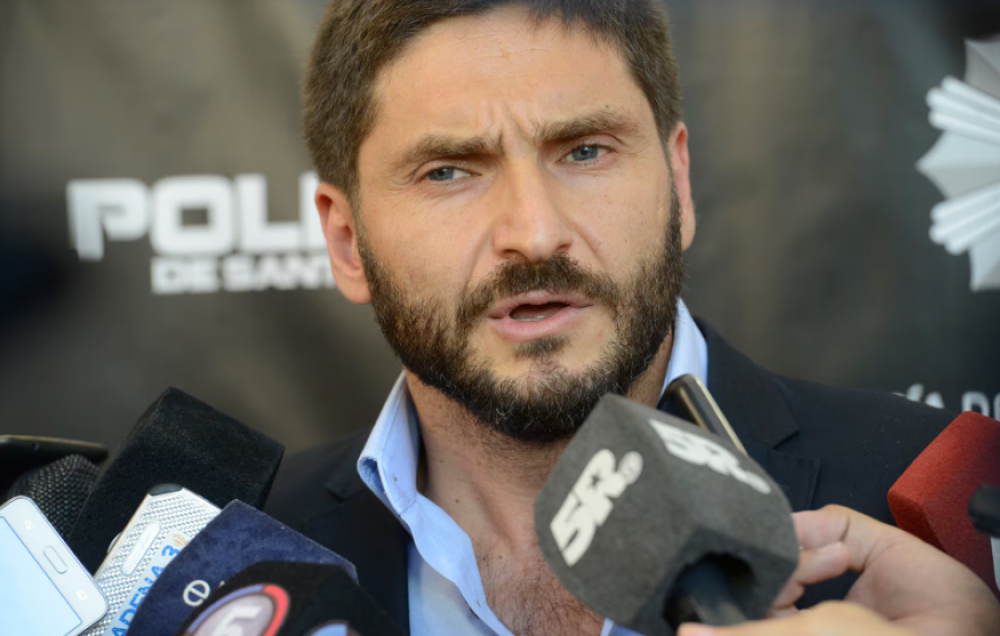 Pullaro sali a marcar la cancha