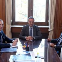 Adorni y Santilli se reunieron con el santacruceo Vidal, que pidi no obstaculizar las represas con capitales chinos