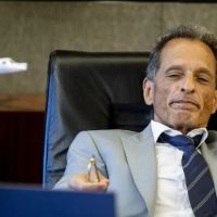 Belocopitt se suma a la oferta de compra de Shell y desembarca en el sector energtico con Manzano