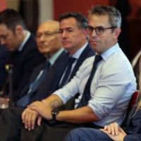 Con dos nuevos pases, Menem engros LLA y depende de Jalil para convertirse en primera minora