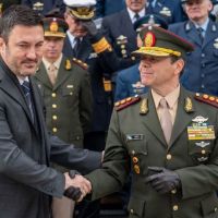 Luis Petri podra cambiar a la cpula de las FFAA antes de dejar el Ministerio y prepara un acto con Javier Milei y los F-16