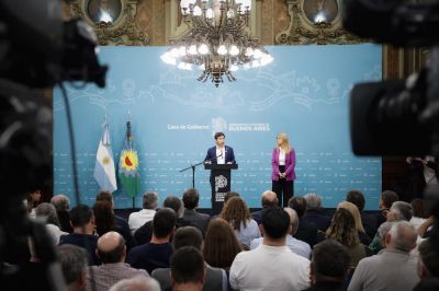 Kicillof har una demostracin de fuerza con intendentes y gremios para pedirle a la Legislatura que apruebe el endeudamiento