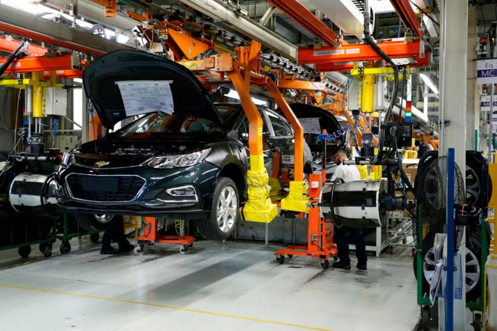 Se achica la industria nacional