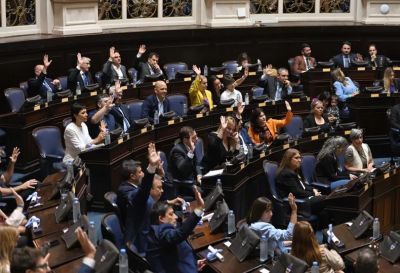 La Legislatura bonaerense se encamina a aprobarle el endeudamiento a Axel Kicillof