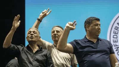 La CGT se rene con gobernadores para limitar la reforma laboral en el Congreso