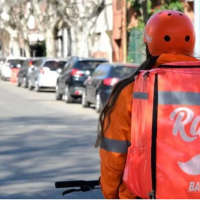 En medio de la crisis laboral creci tres veces y media la cantidad de repartidores de Rappi