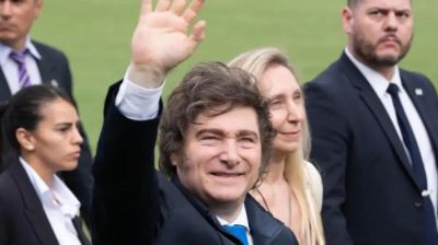 Javier y Karina Milei en el Campo de Polo: las fotos y los videos, en una tarde de gritos contra 