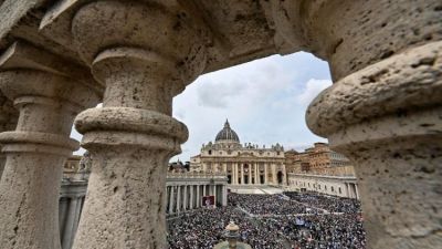 El Papa suprime la Comisin para las donaciones a la Santa Sede