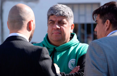 Moyano y su ART: el nico lugar donde el accidente laboral y el apriete se resuelven en la misma parrilla