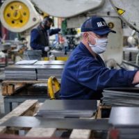 Los industriales bajaron la produccin, pero son optimistas a futuro