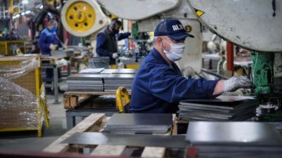 Los industriales bajaron la produccin, pero son optimistas a futuro