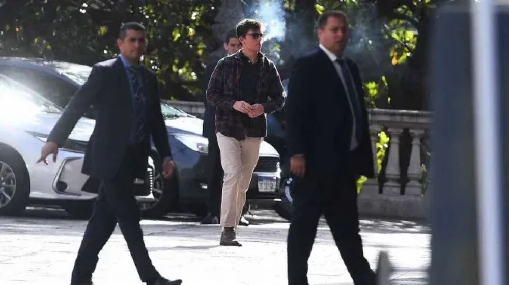 Santiago Caputo afianza su control sobre la SIDE y abre una nueva etapa en el organismo