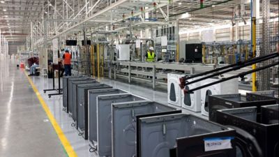 Llegan los despidos y cierres de empresas proveedoras de Whirlpool en el Parque Industrial de Pilar