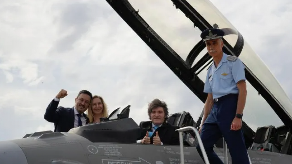 Javier Milei ordena el tablero para acelerar las reformas mientras la oposicin tantea experimentos y busca blindar a los gremios