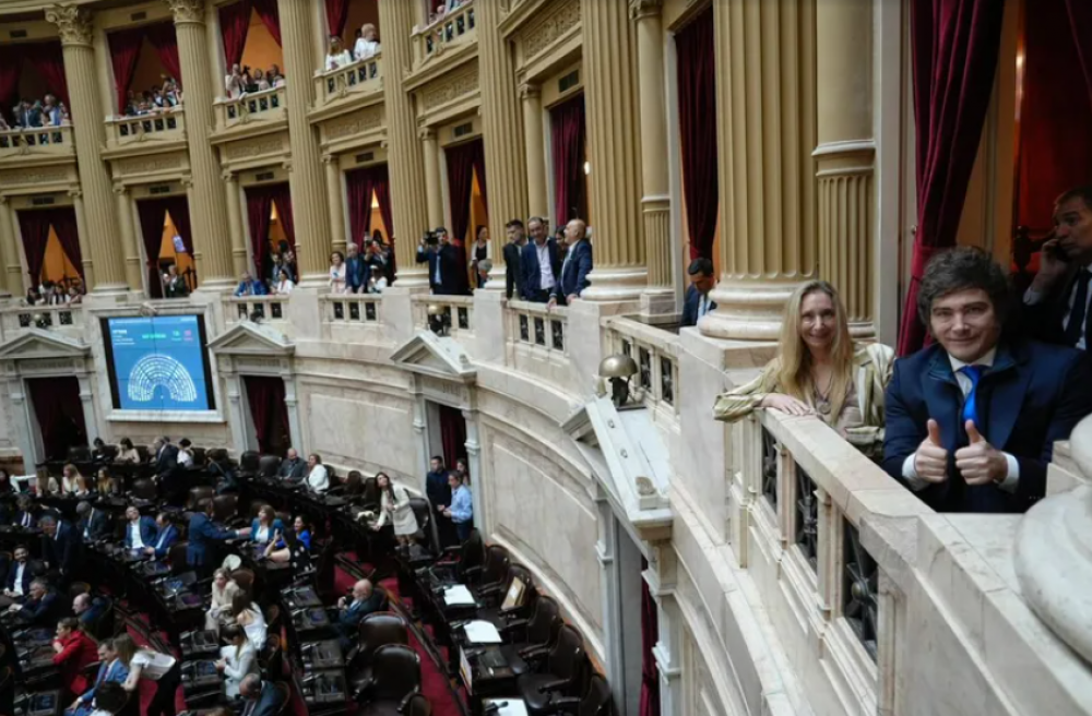 Javier Milei logr retener aliados y espera otra luna de miel