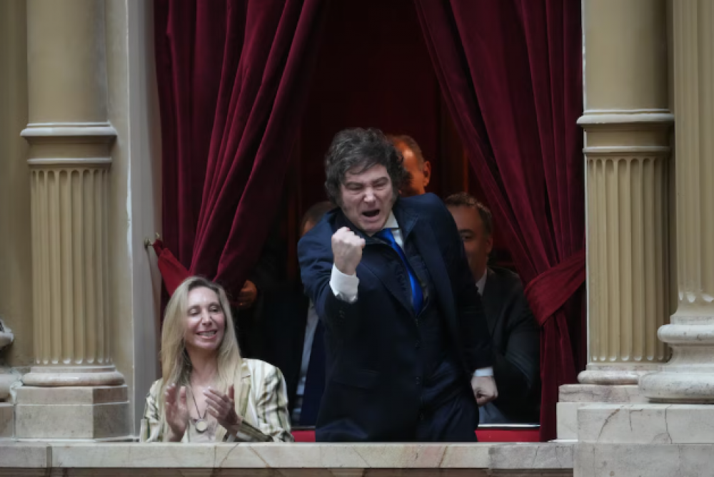 Nuevo equilibrio en el Gobierno: la orden de cero internas que bajaron los hermanos Milei antes de las extraordinarias