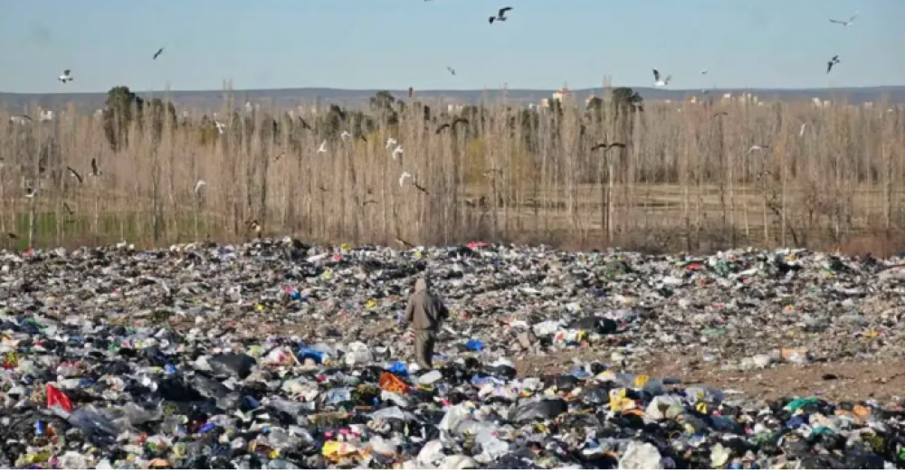 Ro Negro financiar la gestin de residuos del Alto Valle con un crdito francs millonario