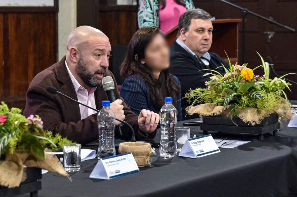 Spagnuolo se defiende apuntando a Garbellini, el hombre de los Menem