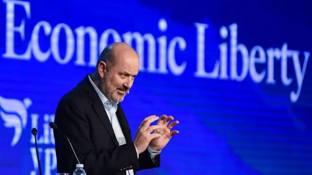 Sturzenegger reconoci� una baja en las indemnizaciones: �Es para todos�