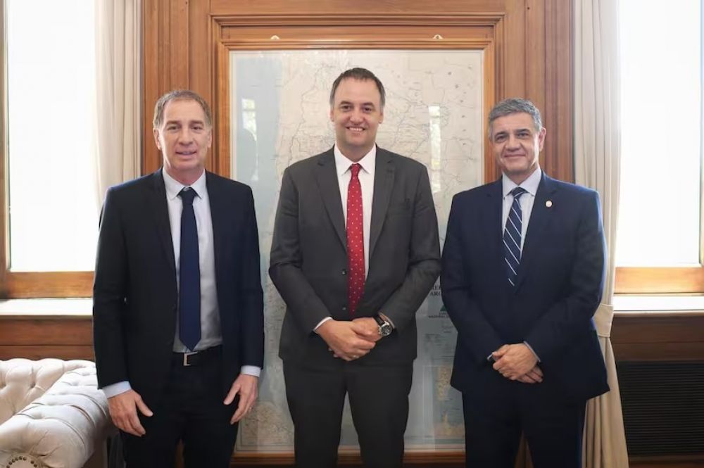 Libertarios y macristas, otra vez en tensi�n y con el 2027 como eje de la disputa entre los socios