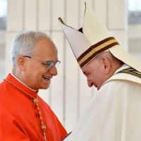 Del Cnclave al Clickstream: cmo dos Papas dominaron la curiosidad mundial en la web en 2025