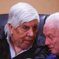 Lejos de los aumentos estridentes del pasado, Hugo Moyano firm� la revisi�n paritaria de Camioneros y adicion� una suma fija de 35 mil pesos