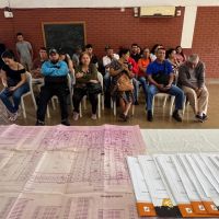 IPRODHA | Vecinos del barrio Los Cedros de Jard�n Am�rica se sumaron al sistema de regularidad dominialNuria Dos Santos
