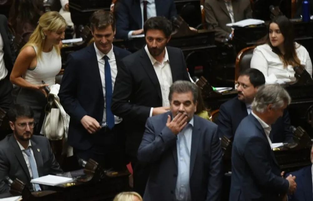 Mart�n Menem negoci� con el kirchnerismo y dej� al PRO sin lugares en la Auditor�a General de la Naci�n