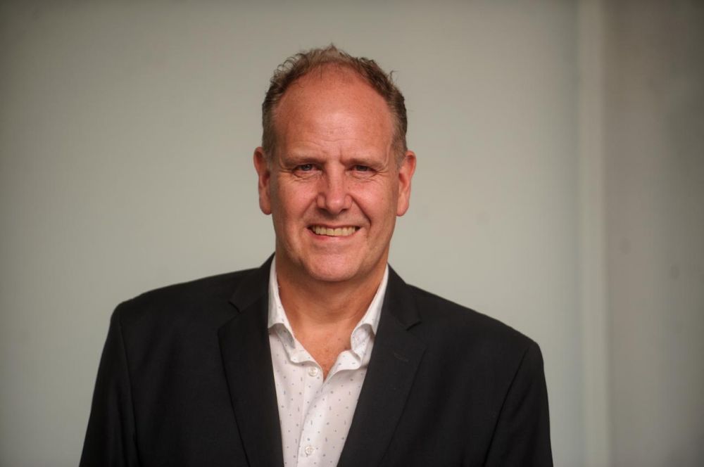 La Asamblea de la Alianza reeligi� como presidente al pastor Hooft