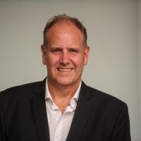 La Asamblea de la Alianza reeligi� como presidente al pastor Hooft