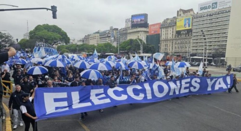 Game over para Cama�o: La Justicia habilit� la reanudaci�n del proceso electoral de UTHGRA para el 29 de diciembre y corri� a quien fuera el titular de la seccional porte�a