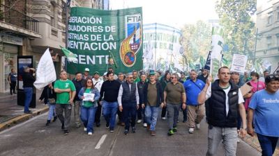 Alimentaci�n denunci� detenciones y controles a militantes que intentaban llegar a la movilizaci�n contra la Reforma Laboral