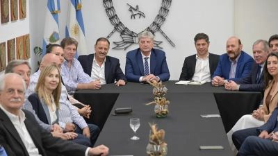 Los gobernadores consolidan un nuevo polo de poder en el peronismo: con Kicillof y lejos de Cristina