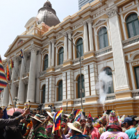 La mayor central sindical de Bolivia confirm� la huelga contra el fin de la subvenci�n a los combustibles