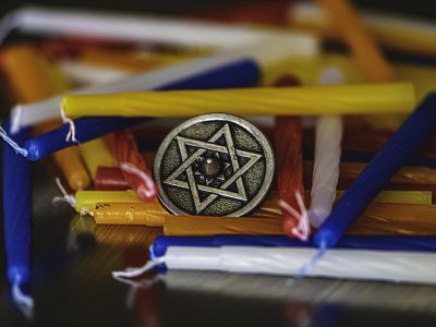 �Qu� es Januc�? La festividad jud�a de las luces que dura 8 d�as