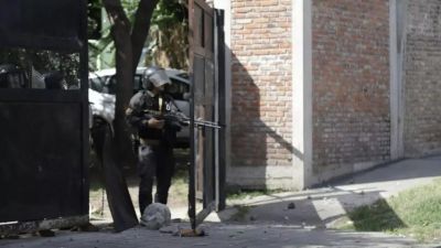 Una represi�n en Quilmes revela el alcance del �zar de las fotomultas� y agita una pelea entre Grabois y Mayra Mendoza