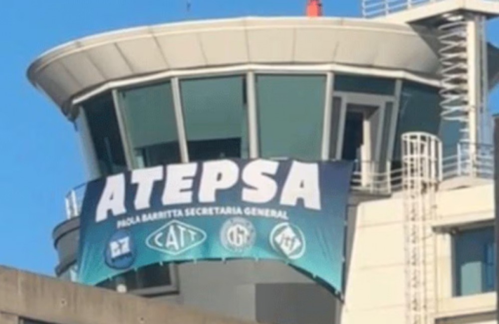 El Gobierno dict� conciliaci�n y fren� el paro de Controladores a�reos que amenazaba con generar conflicto en plenas vacaciones